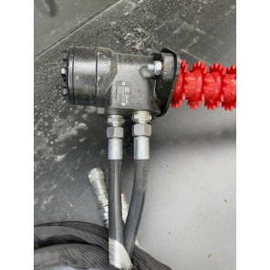 Extra hydraulic infeeder roller for D360